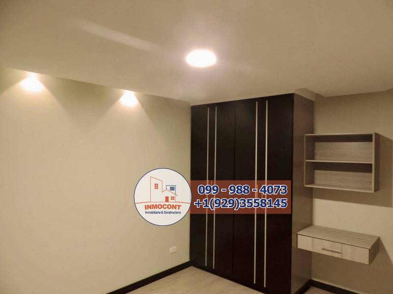 C1523 CASA DE CUATRO DORMITORIOS EN VENTA